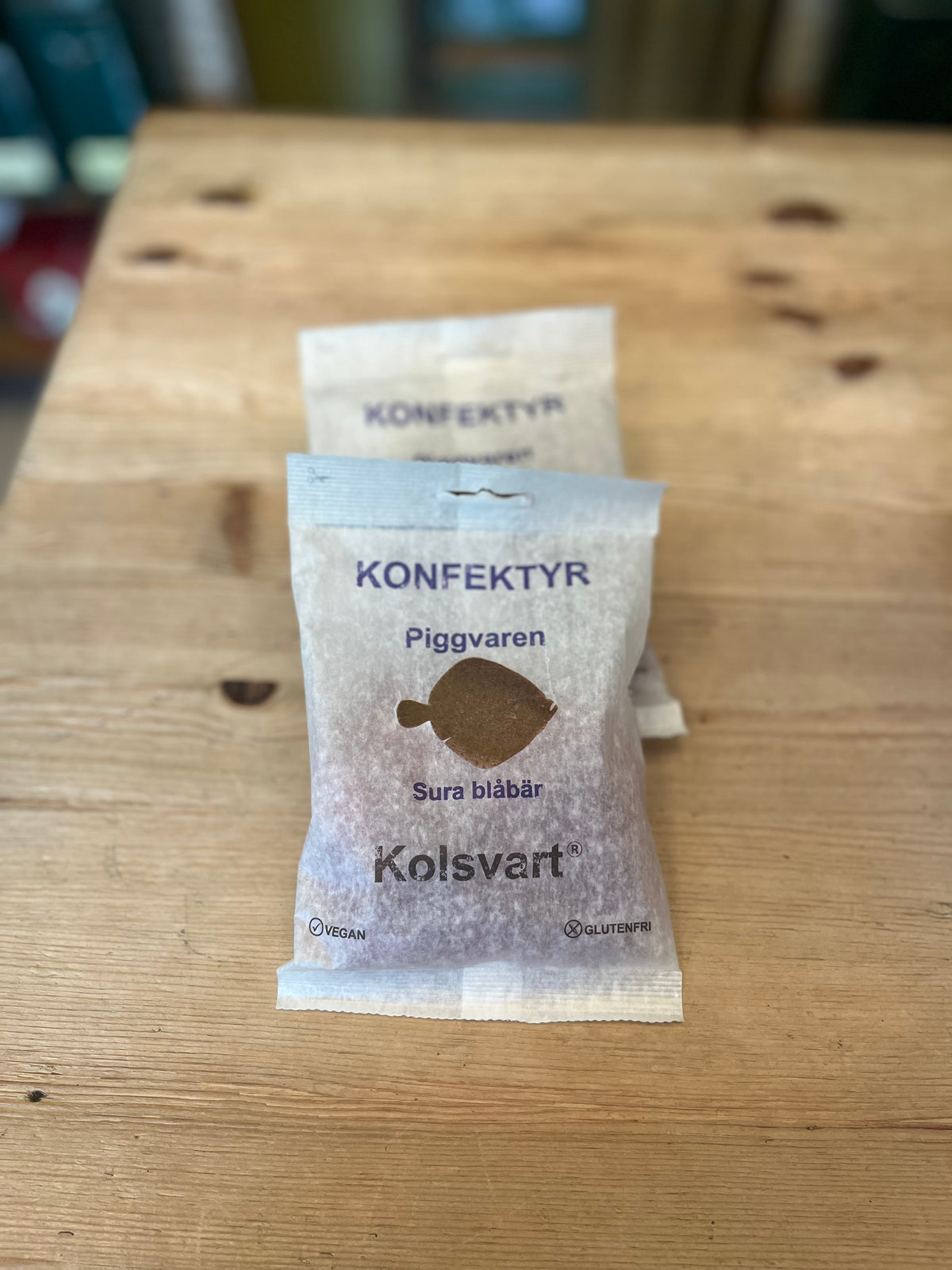 Kolsvart Piggvaren