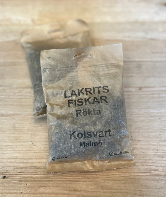 Kolsvart Rökta Lakritsfiskar